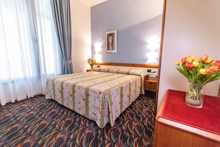 hotel-san-terenzo-camera-standard-dettaglio-3 hotel-san-terenzo-camera-standard-dettaglio-3